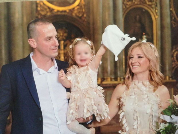 ОТАЏБИНА ПРЕЧА ОД ВЕНЧАЊА: Добио позив за узбуну и напустио своју свадбу и крштење ћеркице